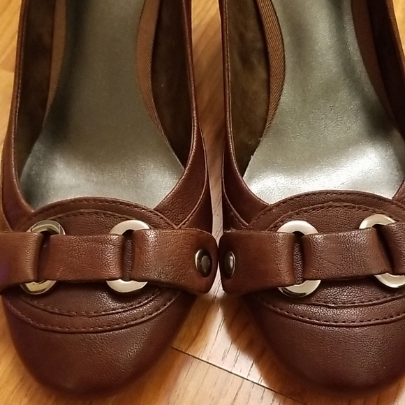 Nine West Leather Heels - Picture 3 of 6